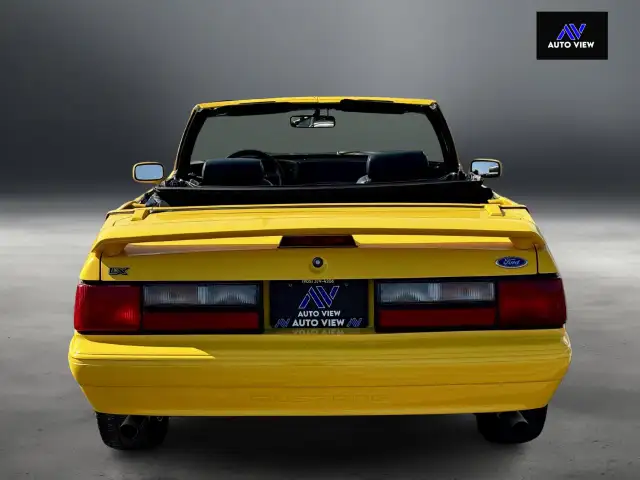 1993 Ford Mustang LX **ALL ORIGINAL FROM FACTORY** in Cars & Trucks in Hamilton - Image 8
