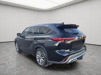 NAVIGATION, PANORAMIC ROOF, LEATHER SEATS, HEATED FRONT SEATS, ADAPTIVE CRUISE CONTROL This vehicle... (image 5)