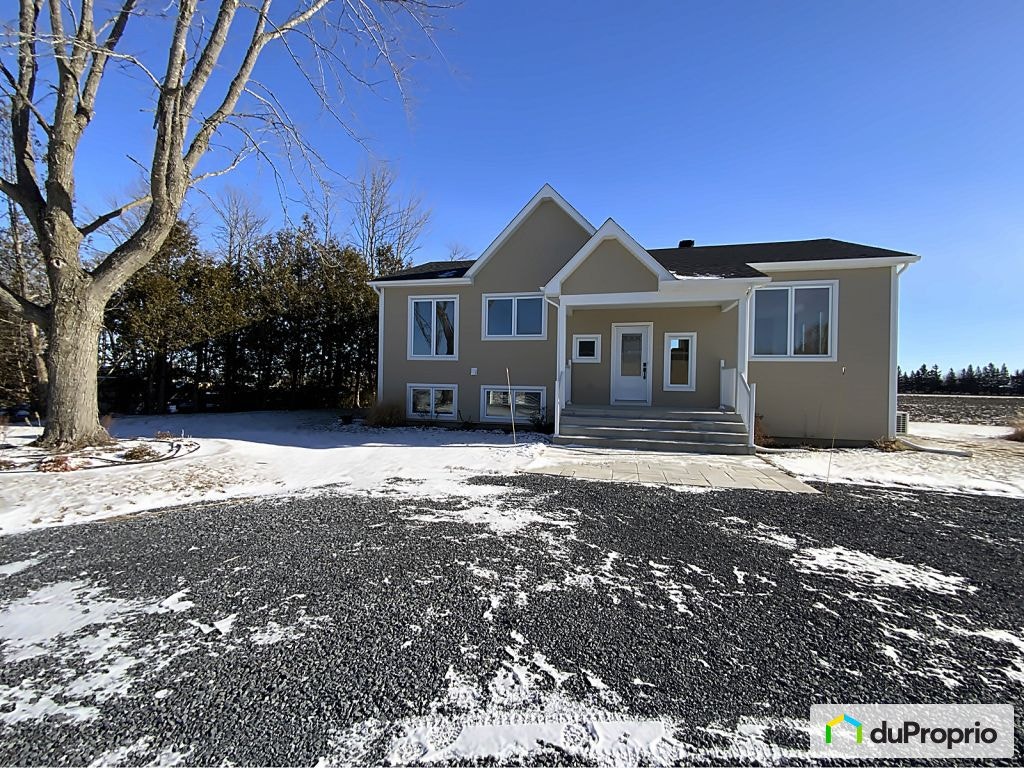 $1,760,000 - Price Taxes Not Included - Henryville... — photo 1