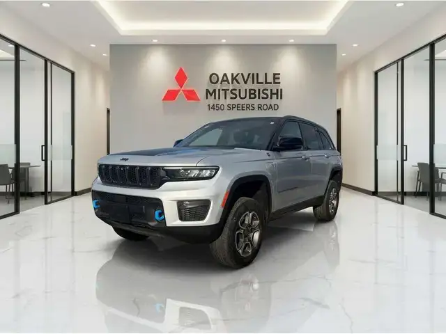 2022 Jeep Grand Cherokee Trailhawk in Cars & Trucks in Oakville / Halton Region - Image 5