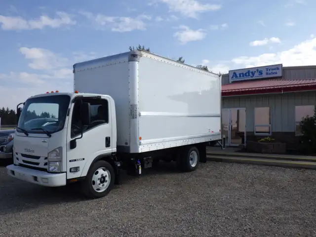 2018 Isuzu NQR With 16 Ft Dry Van #0826A in Heavy Trucks in Red Deer - Image 2
