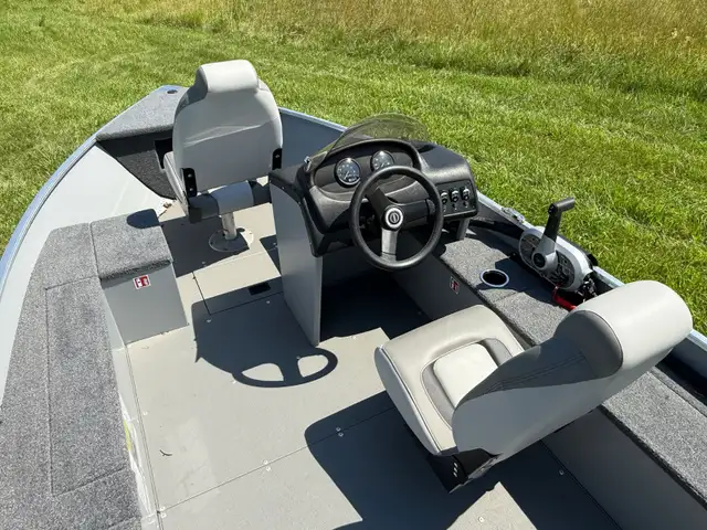 2026 Princecraft Resorter 160 SC, Mercury 40 ELPT and Trailer in Powerboats & Motorboats in Oshawa / Durham Region - Image 6