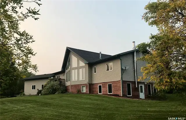 *** NEW PRICE *** 15 Min West of Meadow Lake63436972179201121
