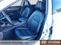 Command the road in the 2024 Nissan Altima Platinum – the perfect fusion of sophisticated design, ad... (image 8)