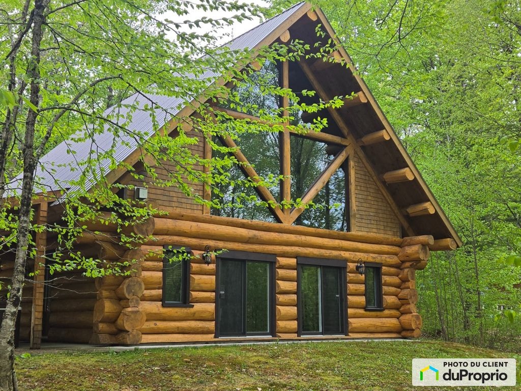 $799,000 - Cottage for sale in St-Denis-De-Brompton — photo 1