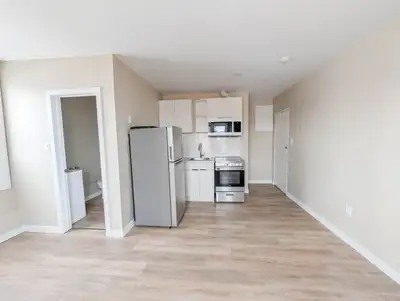 This well-maintained bachelor apartment offers a comfortable and convenient living space featuring a...