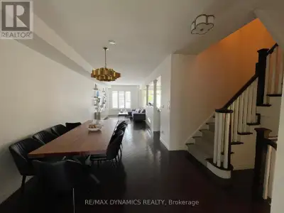 59 MILLHOUSE COURT Vaughan (Patterson), Ontario