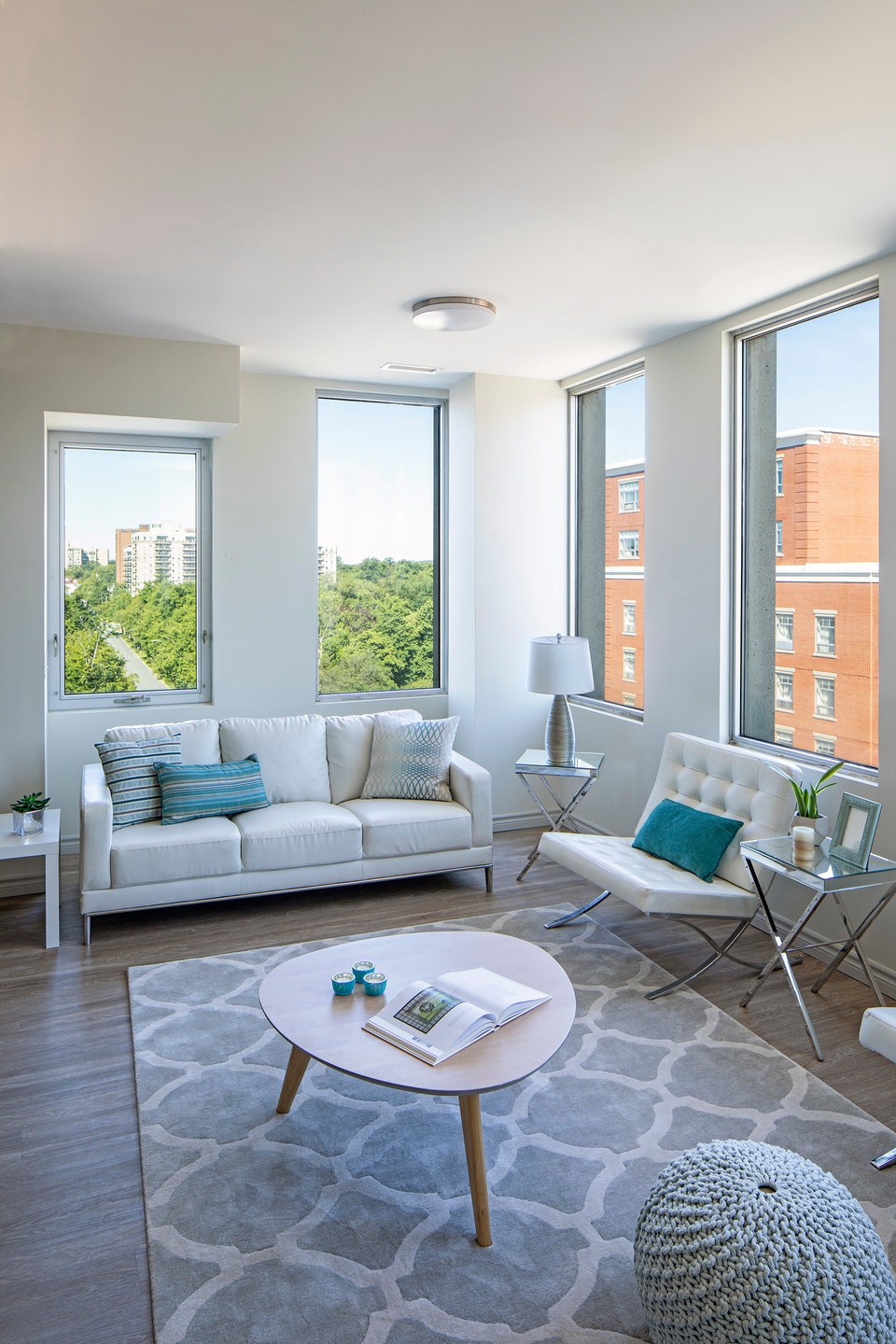 FALL IS HERE WITH GREAT PRICES - LARGE 1 BEDROOM SPRING GARDEN 2
