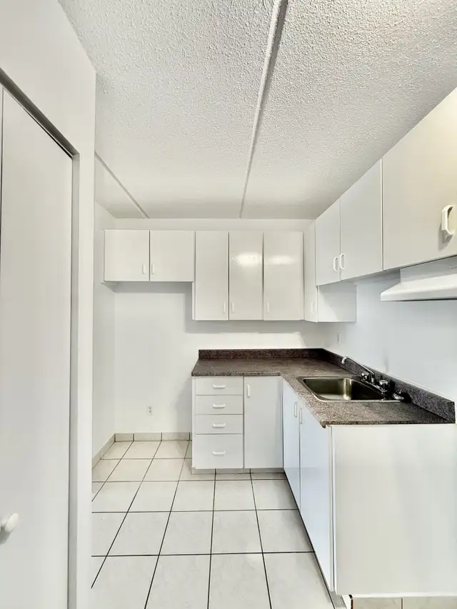 4.5 à Trois-Rivières disponibles maintenant, tout inclus in Long Term Rentals in Trois-Rivières - Image 5