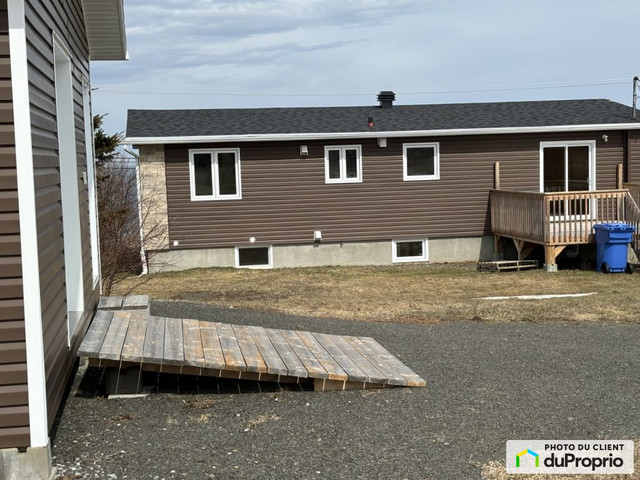 220 000$ - Bungalow à vendre à Gaspé dans Maisons à vendre  à Gaspésie - Image 3