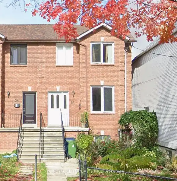 Toronto 3 bdrms unit on 2nd floor $2250/m all inclusive