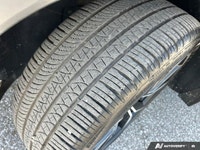 The advertised vehicle price is based on a promotional finance offer. Customers who purchase the veh... (image 9)