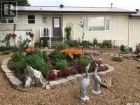 419 2nd AVENUE S Rockglen, Saskatchewan in Houses for Sale in Moose Jaw - Image 2