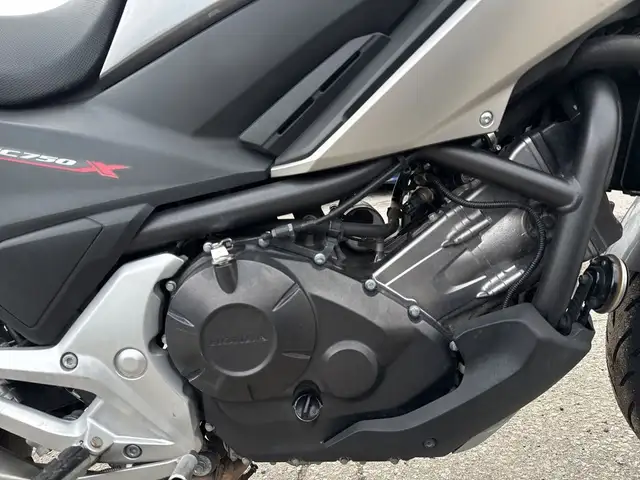 2016 Honda NC750X ~ HONDA NC750X ~ COOL BIKE ~ DUAL PURPOSE ~ in Street, Cruisers & Choppers in City of Toronto - Image 26