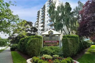 Ocean Park Place Apartments - 2 Bedroom available at 990 Brought