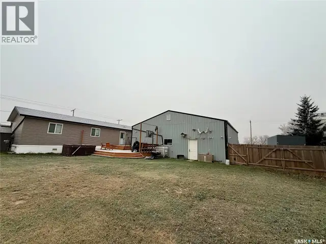 102 1st AVENUE W Coleville, Saskatchewan in Houses for Sale in Saskatoon - Image 6