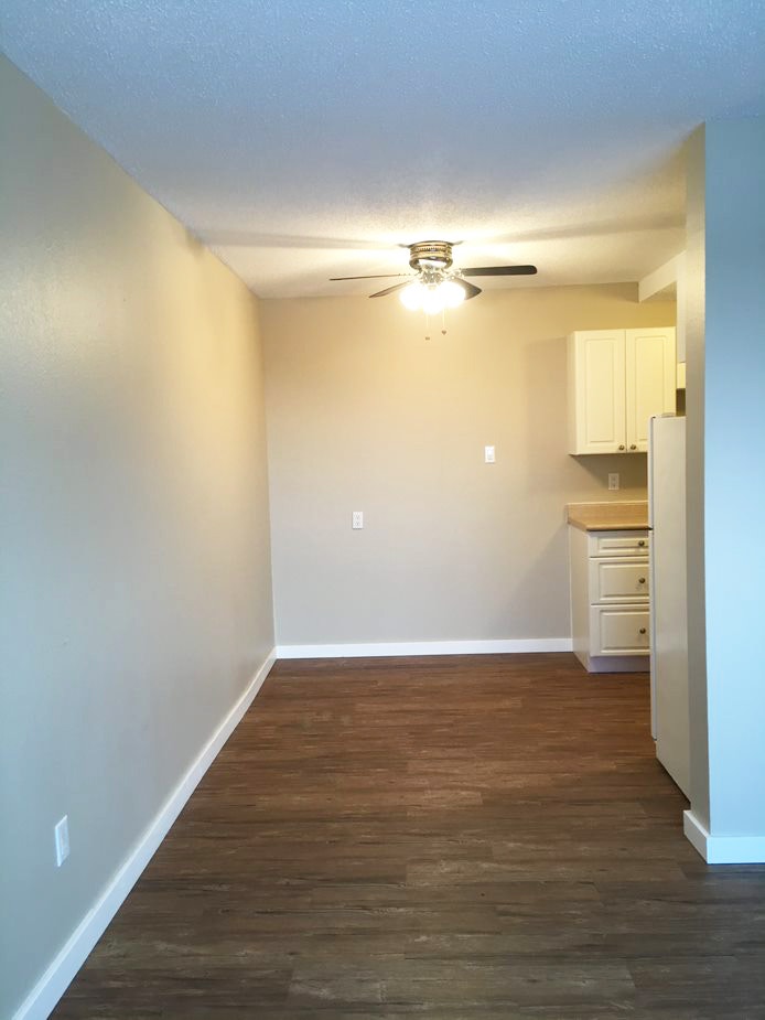 Aurora Pointe - 3 Bedroom 1.5 Bath Apartment for Rent 3