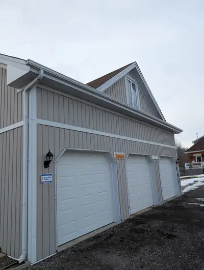 Fully Furnished 1-Bedroom Loft on 4 Scenic Acres! Experience peaceful rural living with modern comfo...