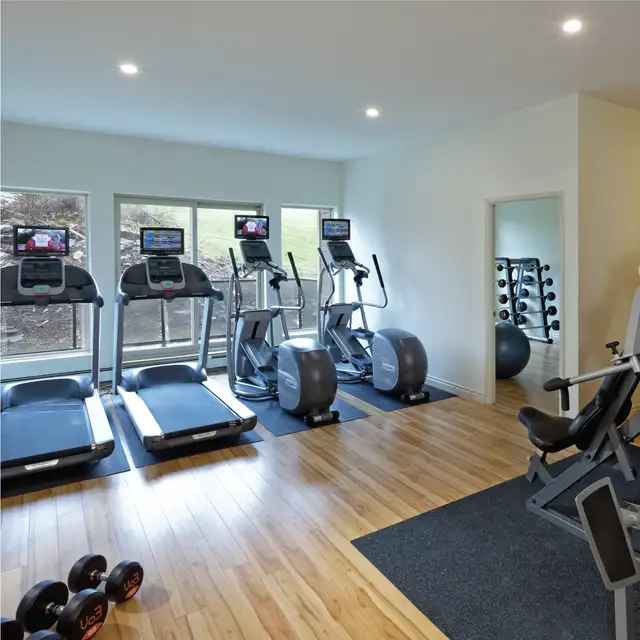 BEAUTIFUL 1 BEDROOM WITH BREATHTAKING VIEWS in Long Term Rentals in City of Halifax - Image 6