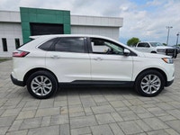 Kijiji Engine: 4 Cylinder Engine 2.0L L/100Km City: 11.5 L/100Km Hwy: 8.4 Safety Equipment ABS And D... (image 3)