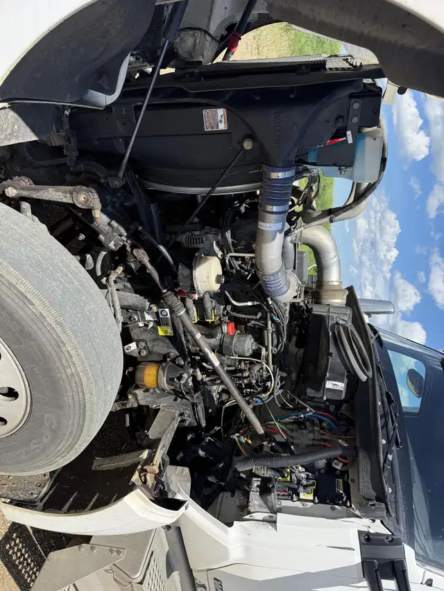 2021 KENWORTH W990 in Heavy Trucks in Saskatoon - Image 22
