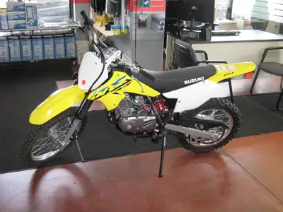 FREIGHT AND PDI INCLUDED $200 REBATE 2025 Suzuki DR-Z125L .