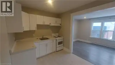 Downtown Kitchener walk-up 2nd floor recently renovated cozy bright studio/bachelor apartment unit....