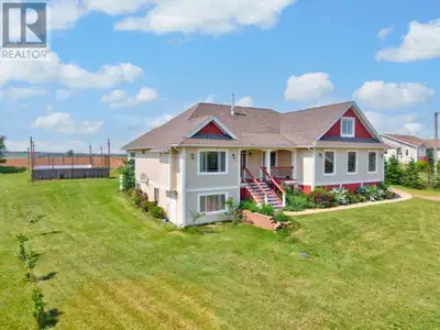Spacious home on a nice lot in a popular Mermaid location, minutes from Charlottetown. Ducted heat p...