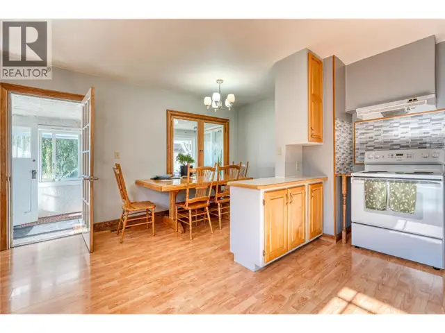 9 Harbour Key Drive Osoyoos, British Columbia in Houses for Sale in Penticton - Image 12