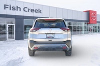 Experience expansive horizons and ultimate comfort in this magnificent 2023 Nissan Rogue SL, adorned... (image 5)