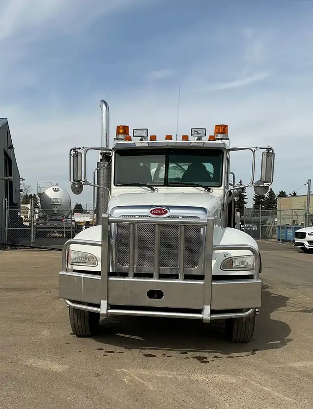 Pressure Truck in Heavy Equipment in St. Albert - Image 3
