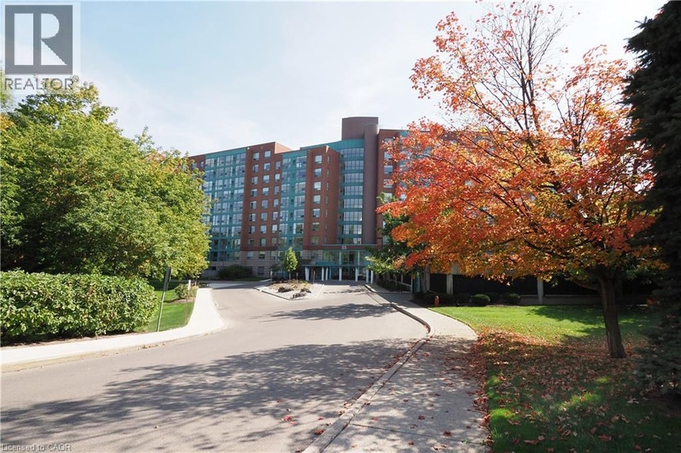 55 BLUE SPRINGS Drive Unit# PH Waterloo, Ontario 2