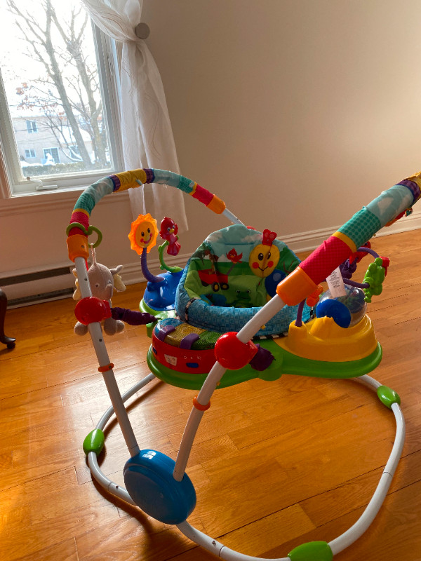 exerciseur pour bébé ou centre d'activité dans Jouets  à Laval/Rive Nord - Image 2