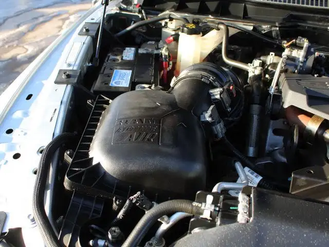 2016 Ram 3500 Laramie 4x4, AISIN, Sunroof, Cooled/Heated Leather in Cars & Trucks in Calgary - Image 10