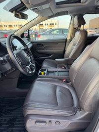 2019 Honda Odyssey EX-L : One Owner | Very Well Serviced | 220470 km's | Extra Set of Tires | 8-Pass... (image 6)