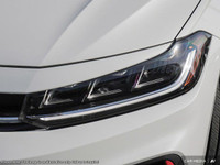 Adaptive Cruise Control, Forward Collision Warning, Lane Departure Warning, Navigation System, Leath... (image 9)