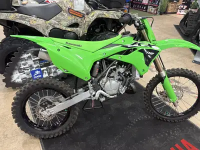 ???? Engine & Powertrain 112 cc 2-stroke single-cylinder engine with Kawasaki Integrated Power Valve...