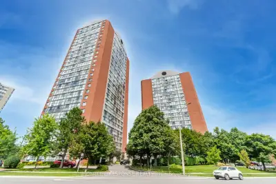 Price: $549,900/ $2,086/mo A Rare Gem! Welcome to Chelsea Towers, a sophisticated and impeccably mai...