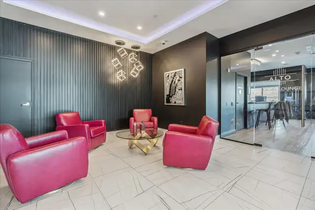 2 Bedroom + Den available, Fanshawe Park Road West, London in Long Term Rentals in London - Image 14