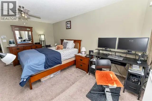 63 Hawkmount Green NW Calgary, Alberta in Houses for Sale in Calgary - Image 24