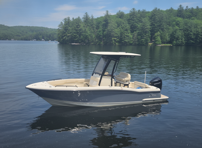 General: Mercury 200XL Four Stroke V6 DTS. Mercury Vessel View Gauge 403. Battery Charger (House & E...