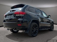 This Jeep Grand Cherokee WK delivers a Regular Unleaded V-6 3.6 L/220 engine powering this Automatic... (image 5)