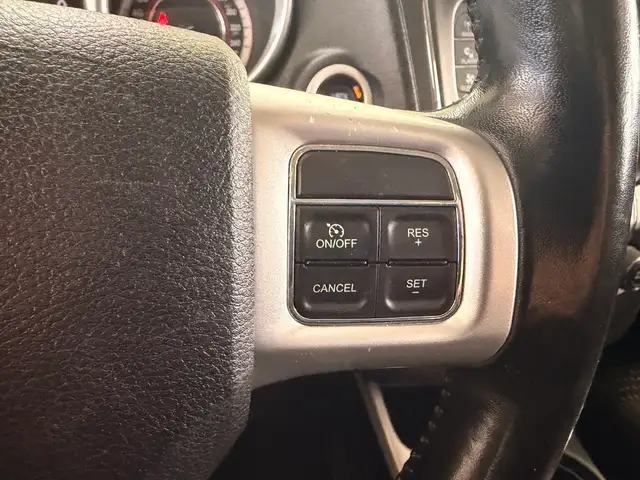 2012 Dodge Journey FWD 4dr SXT in Cars & Trucks in Longueuil / South Shore - Image 18