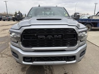 Built for serious work and long-haul comfort, this used 2024 RAM 3500 Limited delivers heavy-duty di... (image 1)