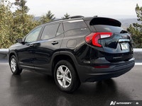 Navigating daily life or exploring new horizons becomes a pleasure in this 2024 GMC Terrain SLE, pre... (image 2)