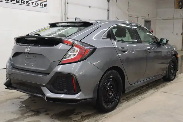 2018 Honda Civic Hatchback LX in Cars & Trucks in Saskatoon - Image 7