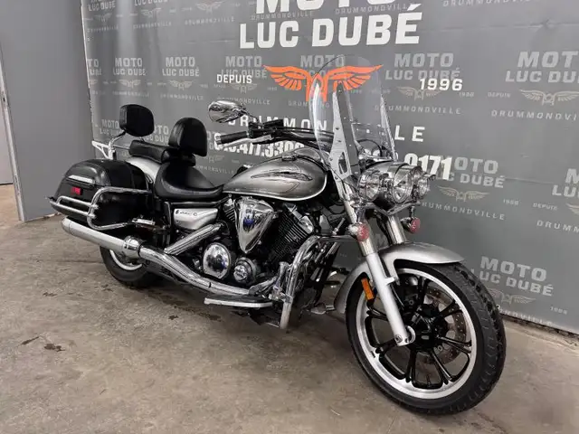 2009 Yamaha V-Star 950 Tourer in Street, Cruisers & Choppers in Drummondville - Image 3