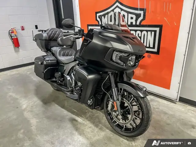 2024 Indian Motorcycle Pursuit(R) Dark Horse(R) Black Smoke in Street, Cruisers & Choppers in Calgary - Image 26