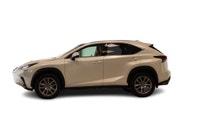 Hyundai of Regina 444 Broad Street Regina, SK, S4R 8R8 Phone: 855-219-9695 Recent Arrival! 2018 Lexu... (image 7)