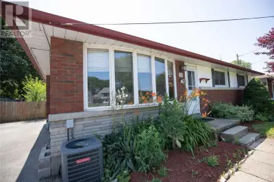 St.Catharines - 3 +2 Bungalow - North End - Scott St
